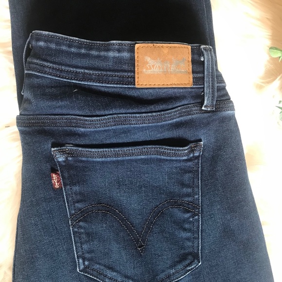 Levi’s Curve Boot Dark Wash Jeans - Picture 8 of 9